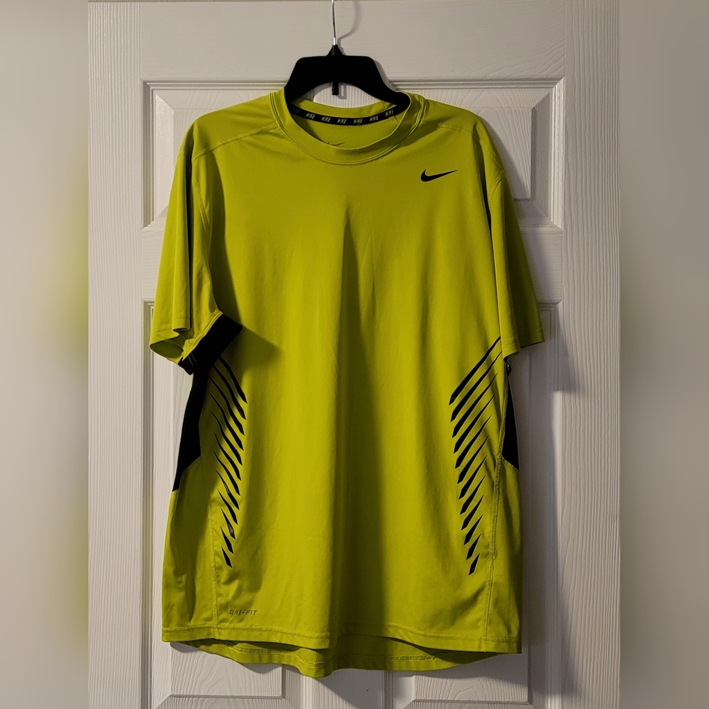 Men's Nike DryFit T-shirt